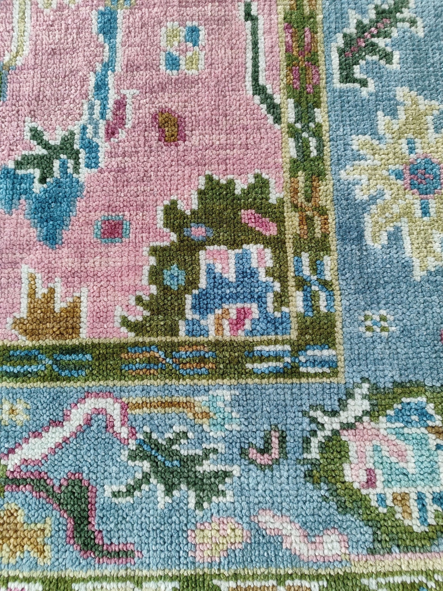 Pink & Blue Indo Oushak Hand-Knotted Wool Rug – Vintage Floral