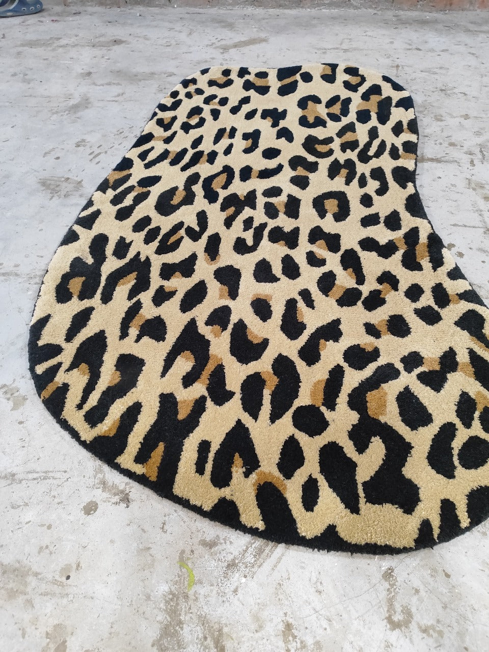 Hand Tufted Leopard Print Wool Rug – Modern Animal Accent